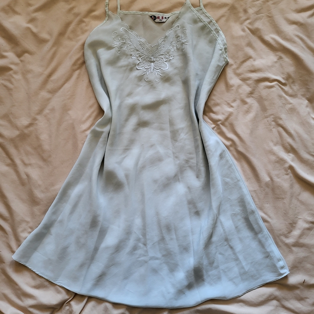 Vintage slip dress / nightwear